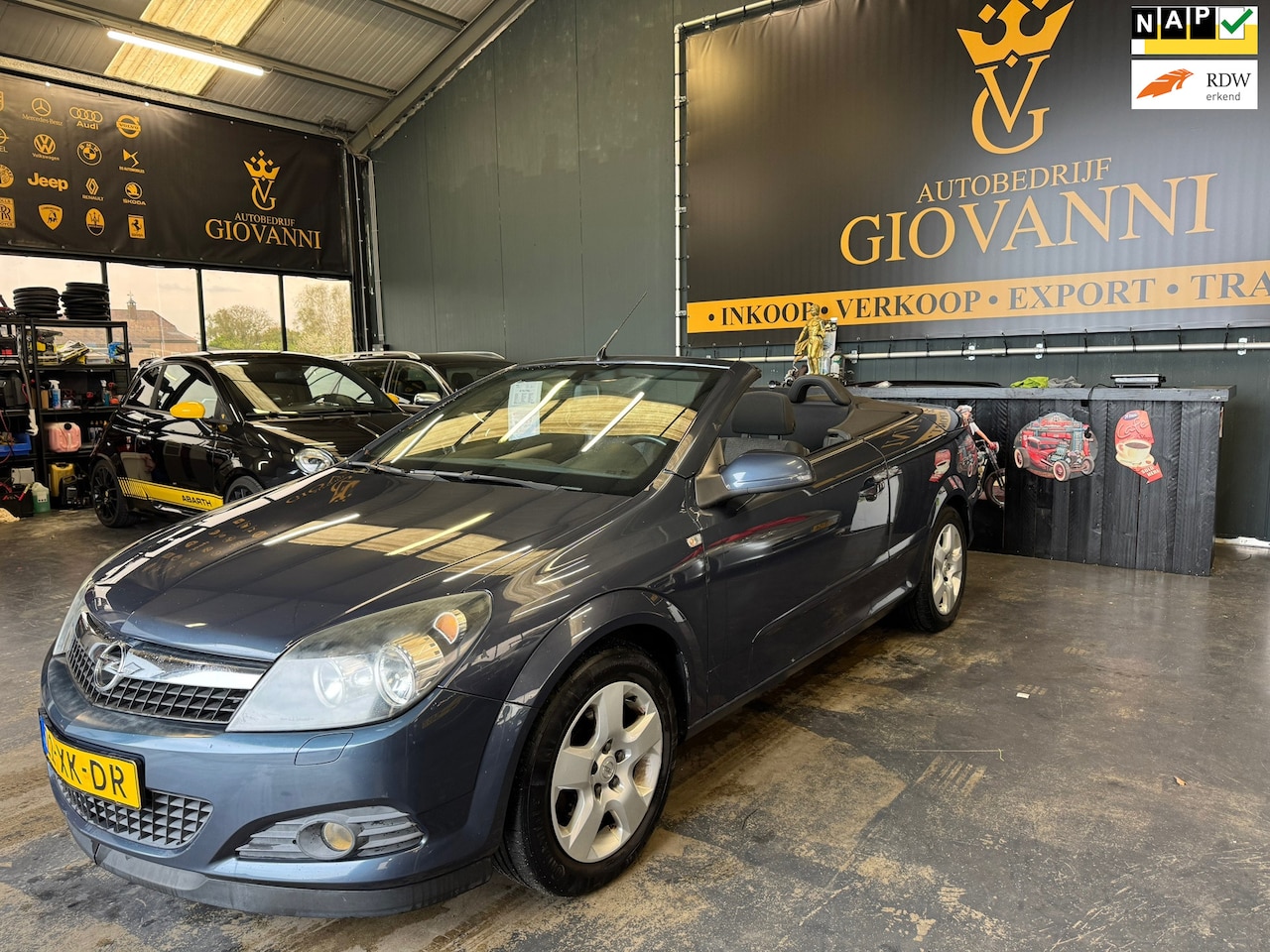 Opel Astra TwinTop - 1.8 Cosmo inruilen is mogelijk - AutoWereld.nl