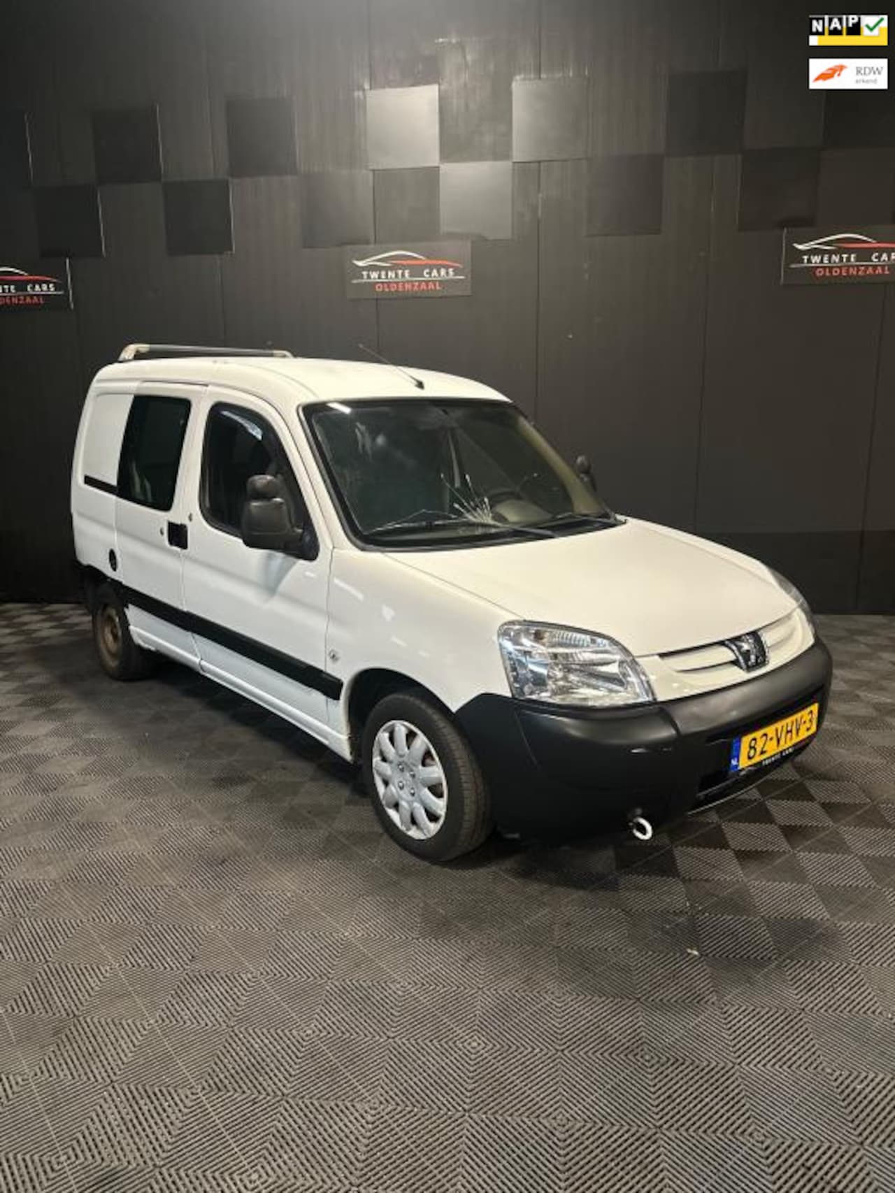 Peugeot Partner - 170C 1.6 HDI | Airco | Nieuwe APK | - AutoWereld.nl
