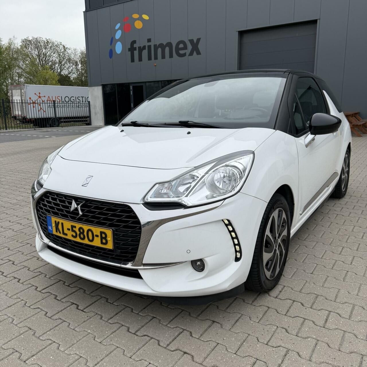 DS 3 - 1.2 Automaat So Chic | Camera | ** NW Distributieriem** - AutoWereld.nl