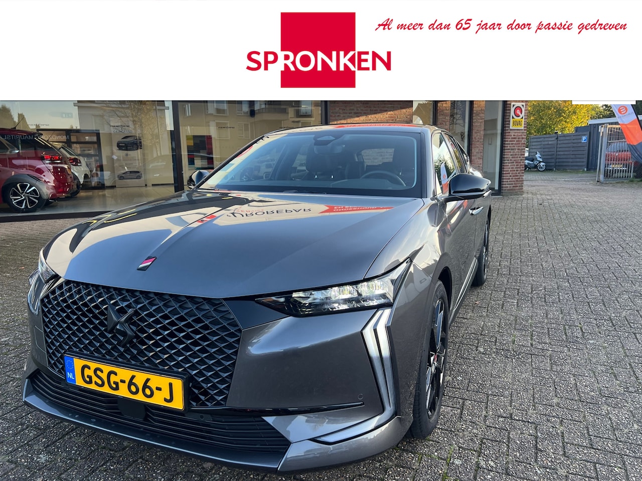 DS 4 - 136 PK Performance Line Navi-Camera-Keyless - AutoWereld.nl