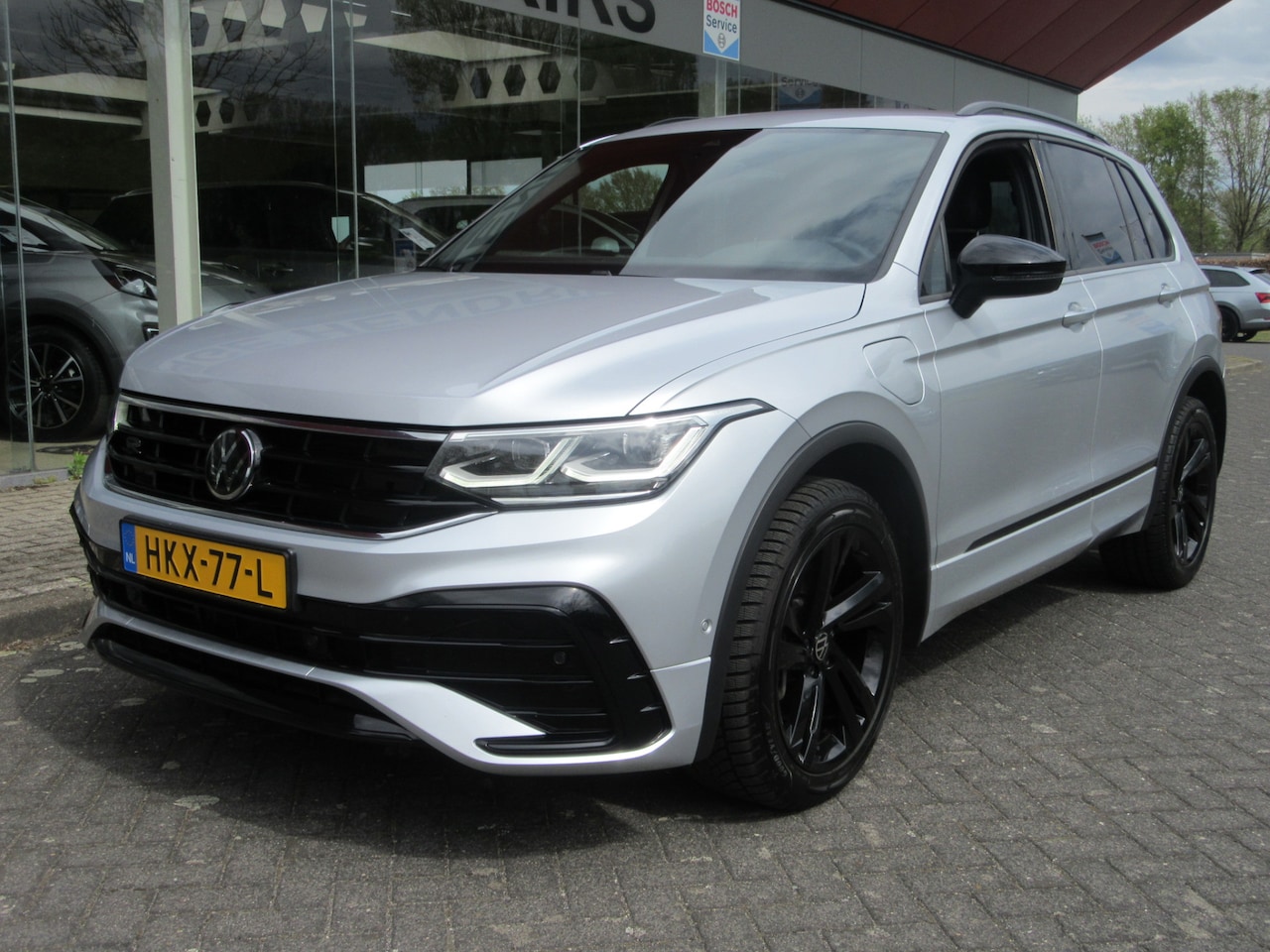 Volkswagen Tiguan - 1.4 TSI eHybrid R-Line Business 1.4 TSI eHybrid R-Line Business+, LED MATRIX,CAMERA (occasion) PHEV - AutoWereld.nl