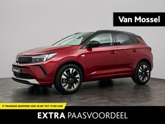 Opel Grandland - 1.2 T Ultimate | Leder | Navigatie | Verwarmde- en Geventileerde Stoelen | Verwamde Achter