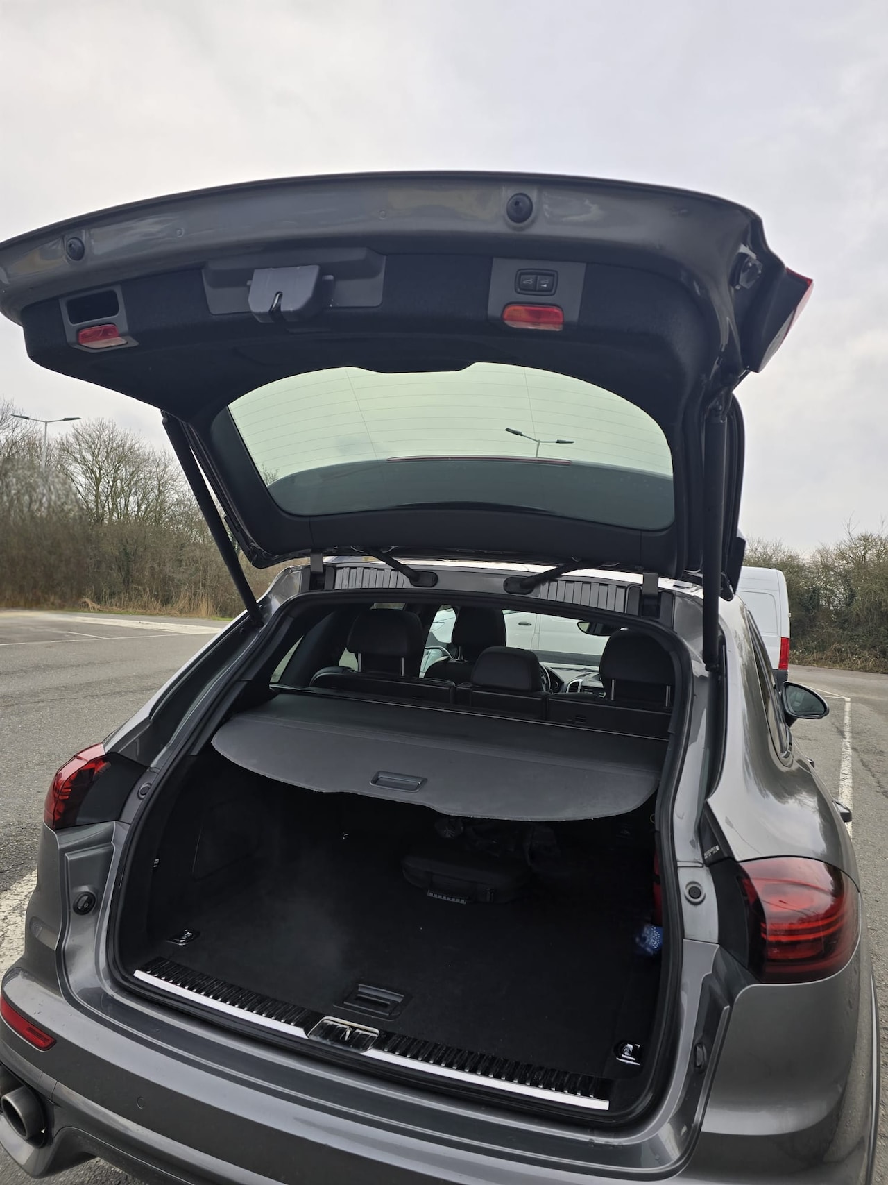 Porsche Cayenne - 3.0 S E-Hybrid - AutoWereld.nl