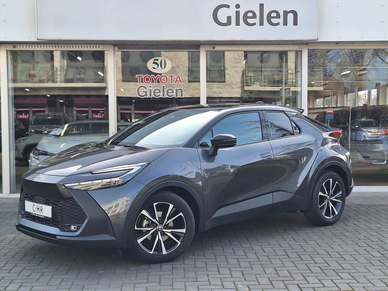 Toyota C-HR - 1.8 Hybrid First Edition | Groot scherm, Dodehoekherkenning, Stoel + Stuurverwarming, Elek - AutoWereld.nl