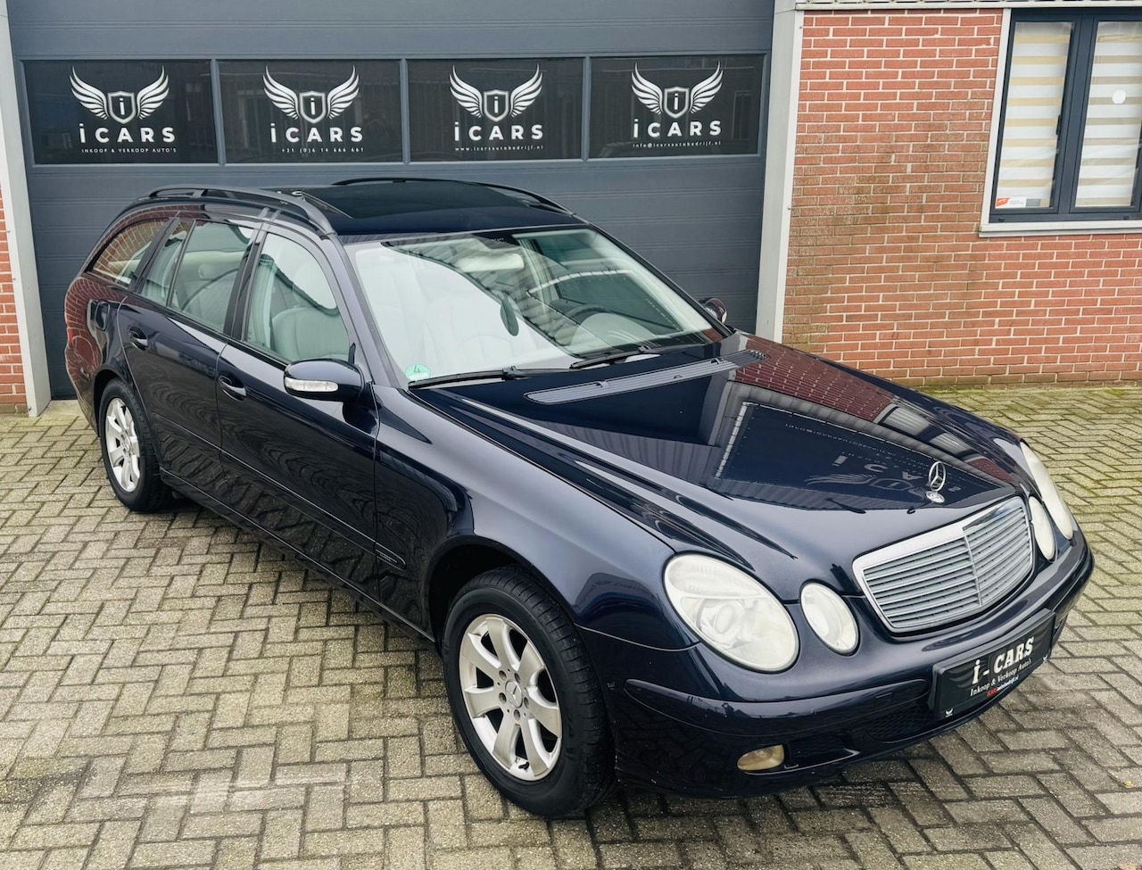 Mercedes-Benz E-klasse Combi - 240 2e eigenaar Trekhaak Schuif/kanteldak - AutoWereld.nl