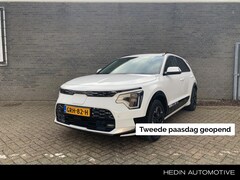 Kia Niro EV - DynamicPlusLine 64.8 kWh Beschikbaar in overleg | Trekhaak | NAVI | Panoramadak | ADAP. Cr