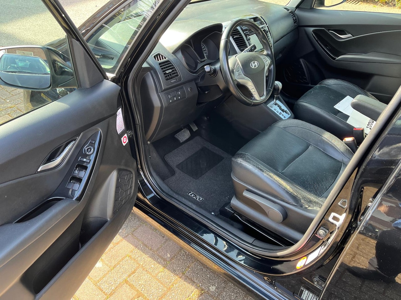 Hyundai ix20 - 1.6i i-Catcher 124pk Automaat