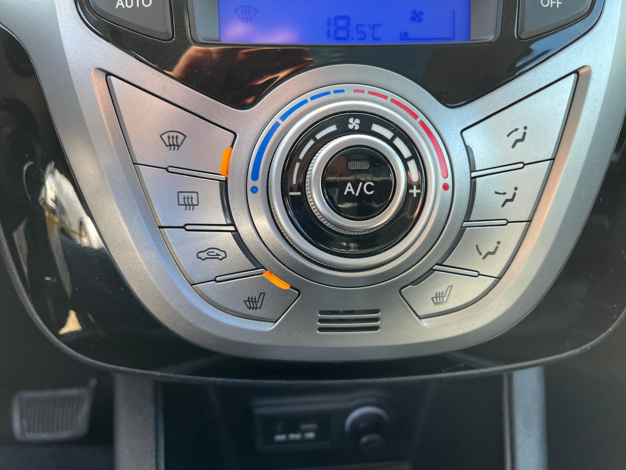 Hyundai ix20 - 1.6i i-Catcher 124pk Automaat