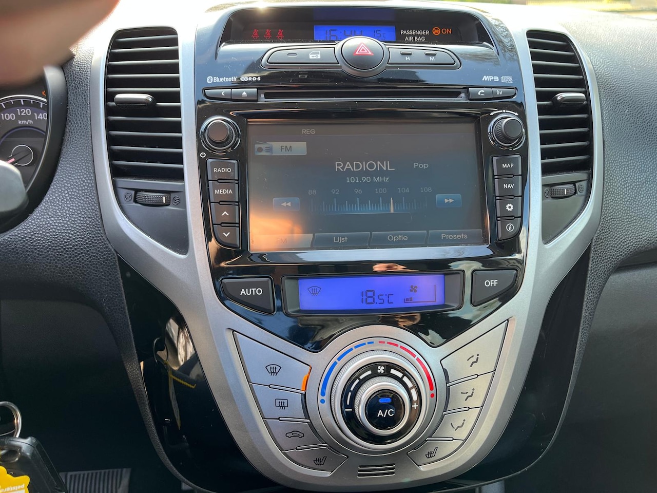 Hyundai ix20 - 1.6i i-Catcher 124pk Automaat