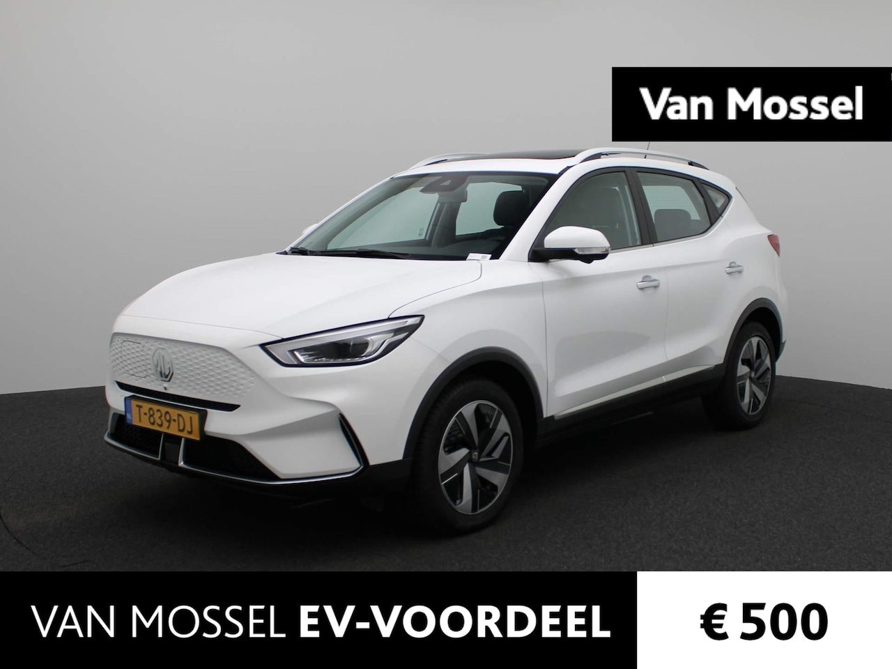 MG ZS - EV Standard Range Luxury 50 kWh | Leder | Panoramadak | Led Koplampen | Navi | 360 Camera - AutoWereld.nl