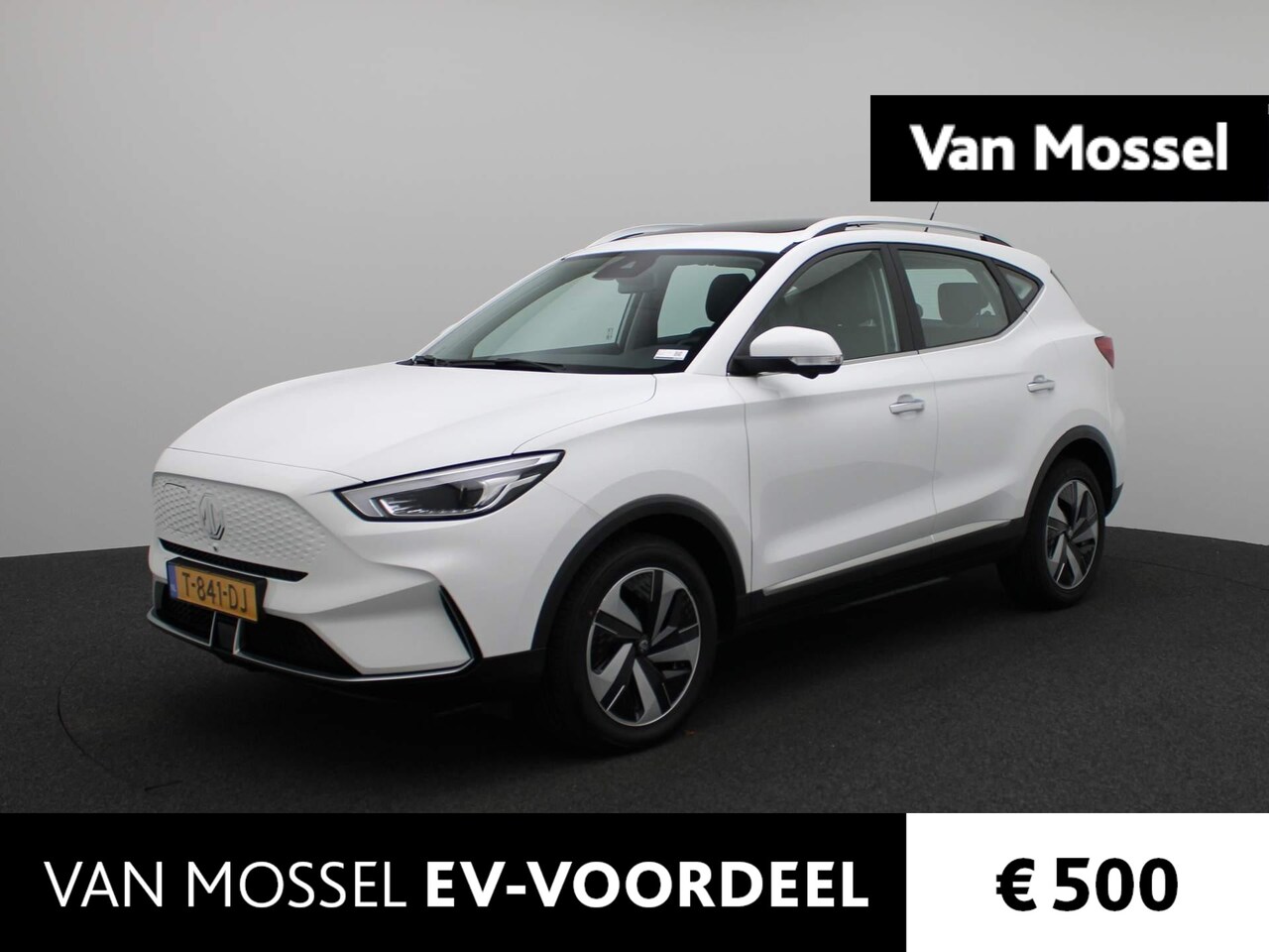 MG ZS - EV Standard Range Luxury 50 kWh | Leder | Panoramadak | Led Koplampen | Navi | 360 Camera - AutoWereld.nl