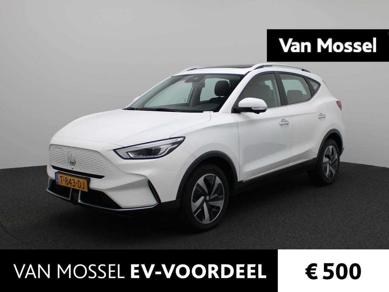 MG ZS - EV Standard Range Luxury 50 kWh | Leder | Panoramadak | Led Koplampen | Navi | 360 Camera - AutoWereld.nl