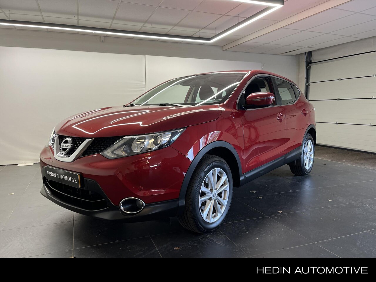 Nissan Qashqai - Dig-T 115 PK Acenta Connect Stoelverwarming | Trekhaak | Parkeersensoren v + a.| Navi | Cl - AutoWereld.nl