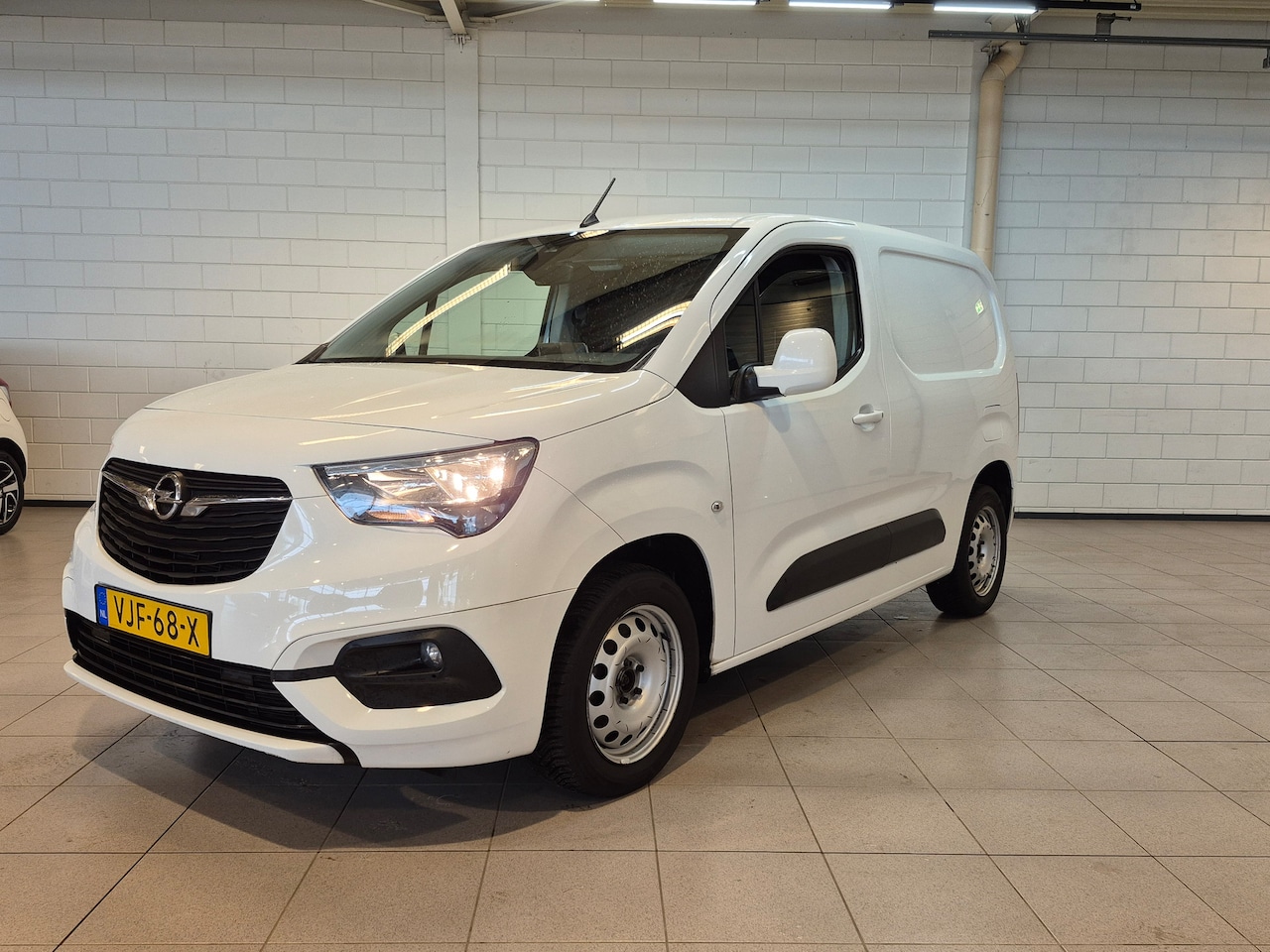 Opel Combo - 1.5D L1H1 Edition Automaat| Full map navigatie | | Cruise control | Keyless entry | Keyles - AutoWereld.nl