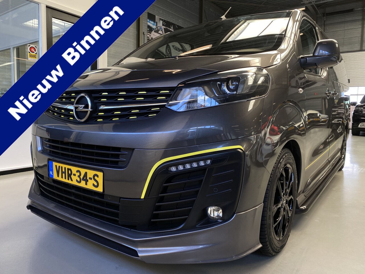 Opel Vivaro - 2.0 CDTI L3H1 DC Innovation Irmscher sport Adaptive Cruise, Navi, Camera, Stoelverwarming, - AutoWereld.nl