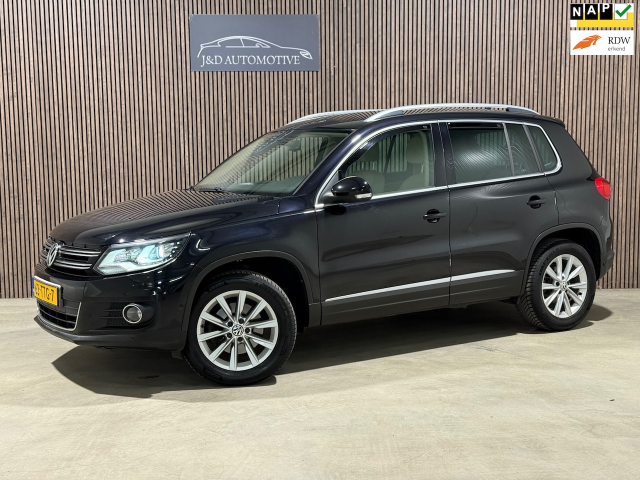 Volkswagen Tiguan - 1.4 TSI Sport&Style 2012 NAP LEDER XENON NAVI CRUISE - AutoWereld.nl