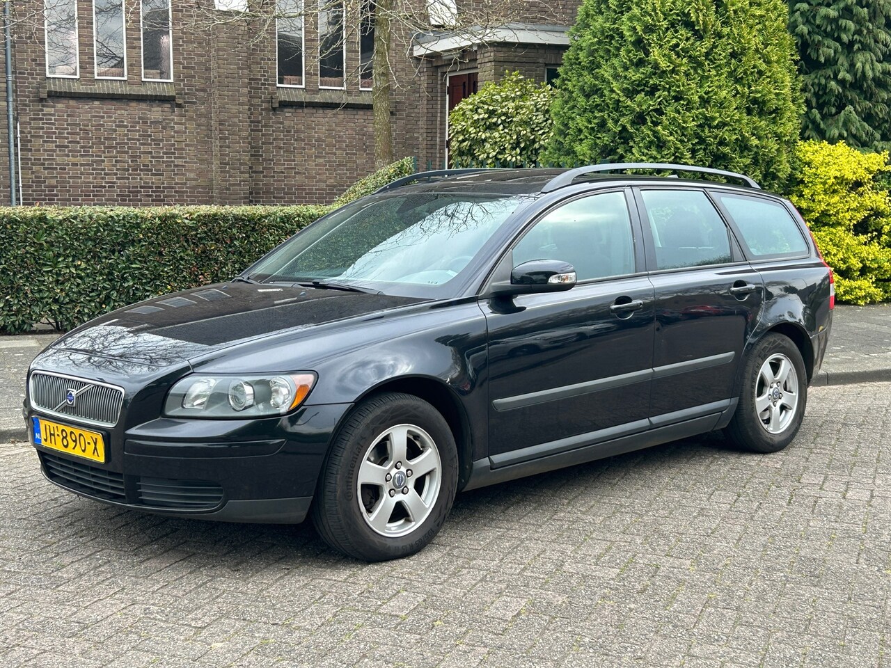 Volvo V50 - 1.8 Momentum 2006 Trekhaak! Open dak! Clima! Cruise control! Goed rijdend! - AutoWereld.nl