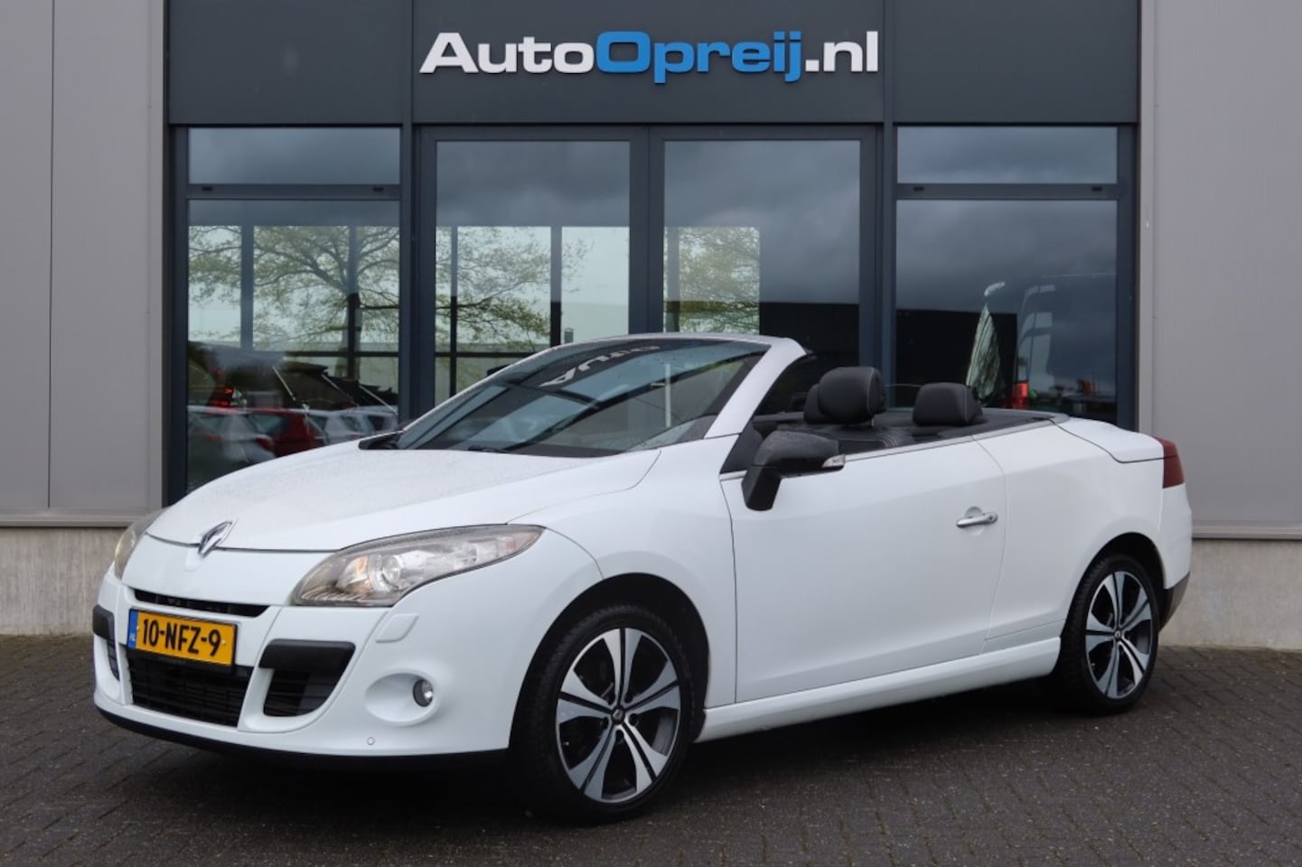 Renault Mégane Cabrio - 1.4 TCE Cabrio Dynamique 131pk Clima, NAVI, Leder, Cruise, Stoel - AutoWereld.nl