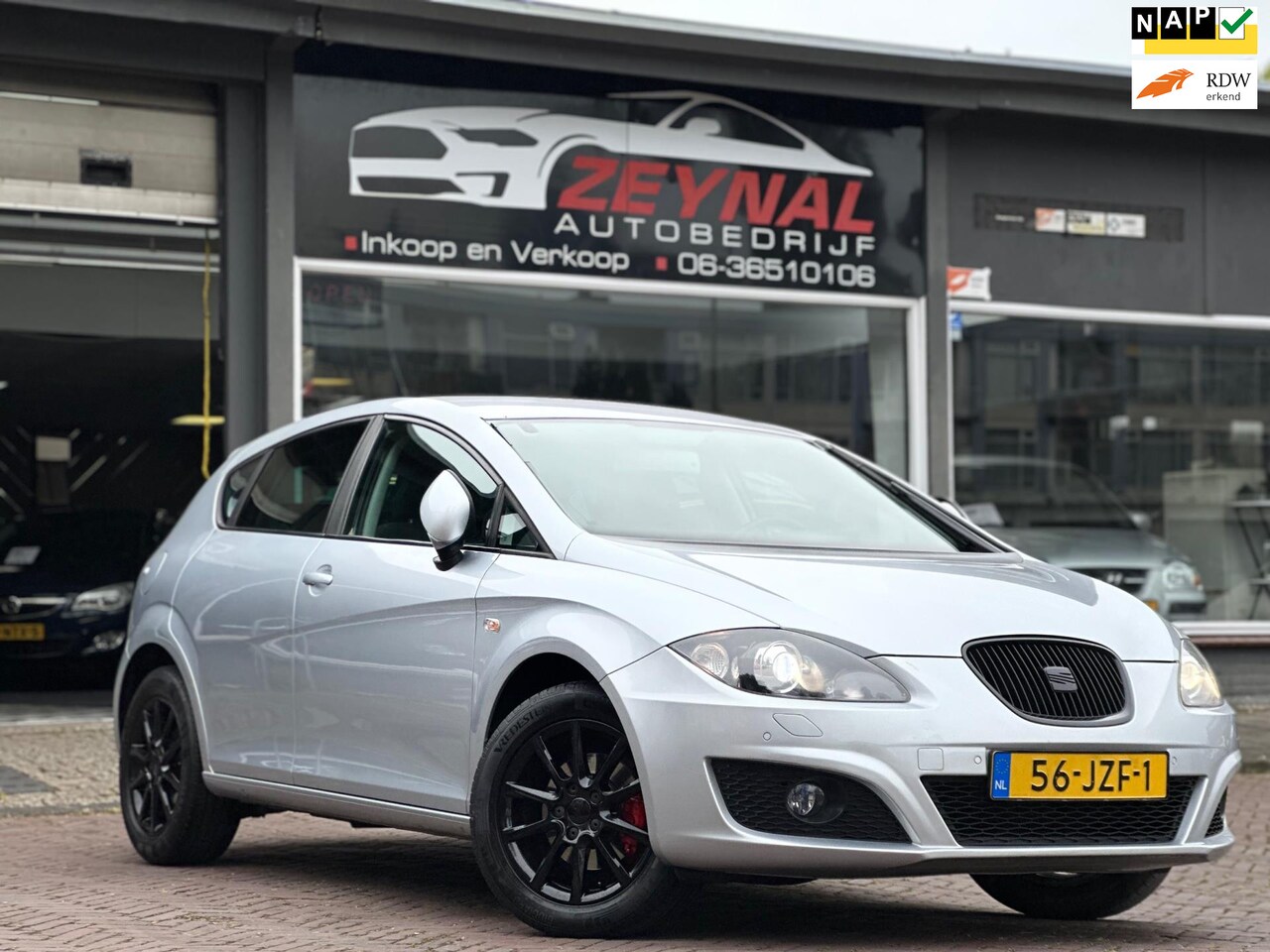 Seat Leon - 1.6 Businessline High PDC 2x Navi Cruise Xenon NAP - AutoWereld.nl