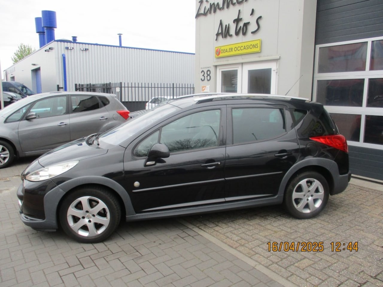 Peugeot 207 - 1.6 VTI Sublime Pano/ Leder/ Trekhaak - AutoWereld.nl