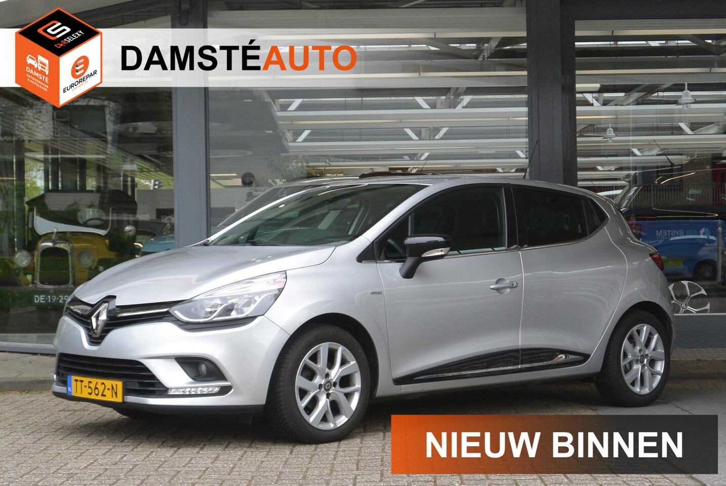 Renault Clio - TCe 90pk Limited │ Pack Electrique │ All season banden │ Trekhaak - AutoWereld.nl
