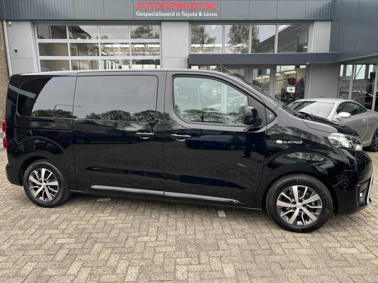 Toyota ProAce Electric Verso - 75KW 8-PERSOONS + FABRIEKSGARANTIE - AutoWereld.nl