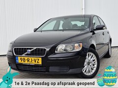 Volvo S40 - 1.8 Kinetic bj 2005 zeer nette S40 Nieuwe APK bij Aflevering