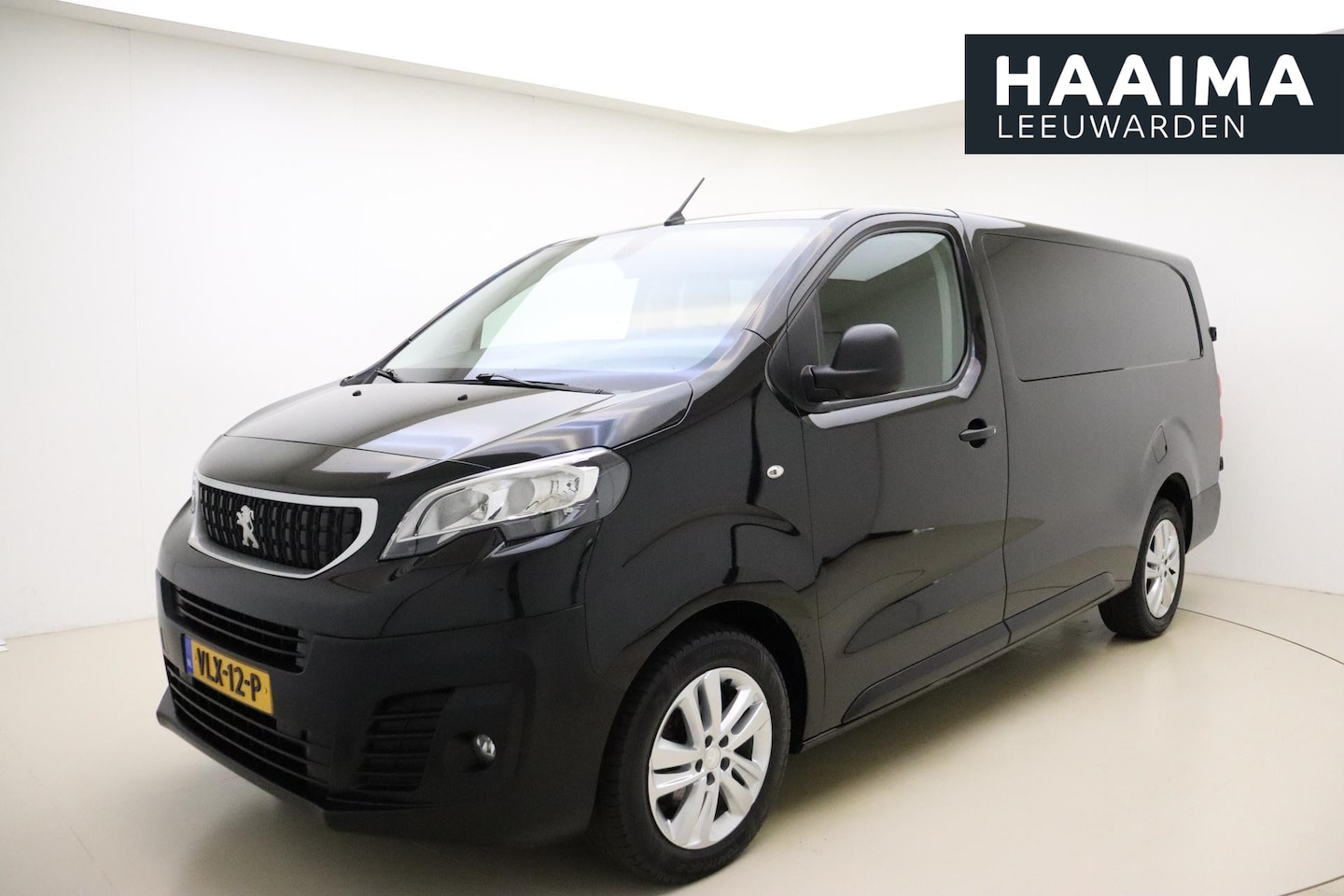 Peugeot Expert - 2.0 BlueHDI Long Premium DC 120 PK | Handgeschakeld | 6-Zits | Stoelverwarming | Betimmeri - AutoWereld.nl