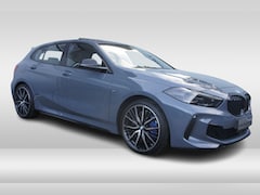 BMW 1-serie - M135i xDrive Panoramadak, Parkeerhulp