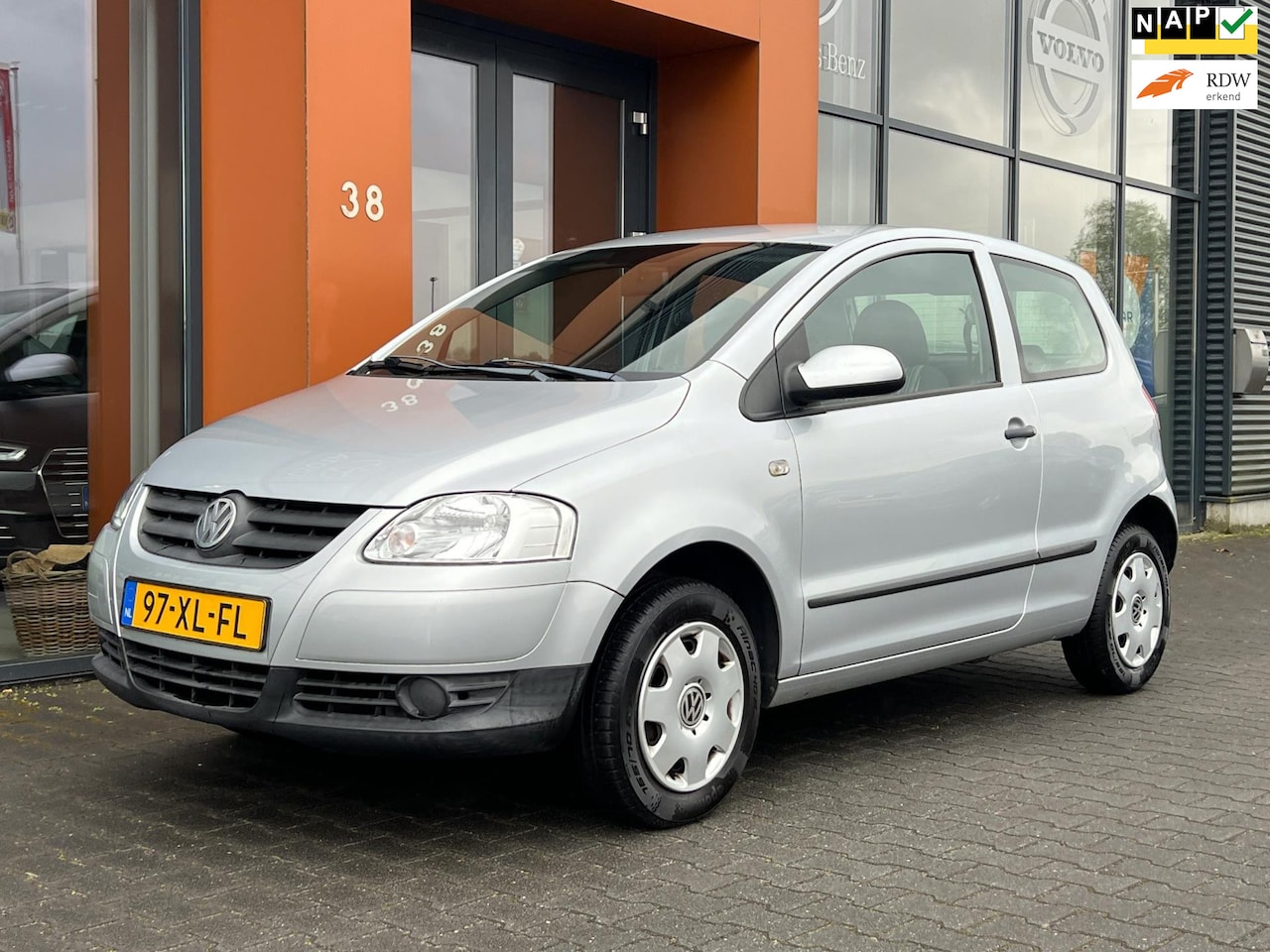 Volkswagen Fox - 1.2 Trendline APK tot december - AutoWereld.nl