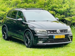 Volkswagen Tiguan - 2.0 TDI R-Line/ DSG Autommat/Leer/Pano/Trekhaak