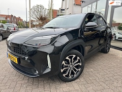 Toyota Yaris Cross - 1.5 Hybrid AWD Dynamic|Stoel/Stuur Verwarming|Alarm