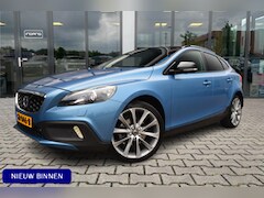 Volvo V40 Cross Country - 1.6 T4 Summum | Pano | Camera | Trekhaak |