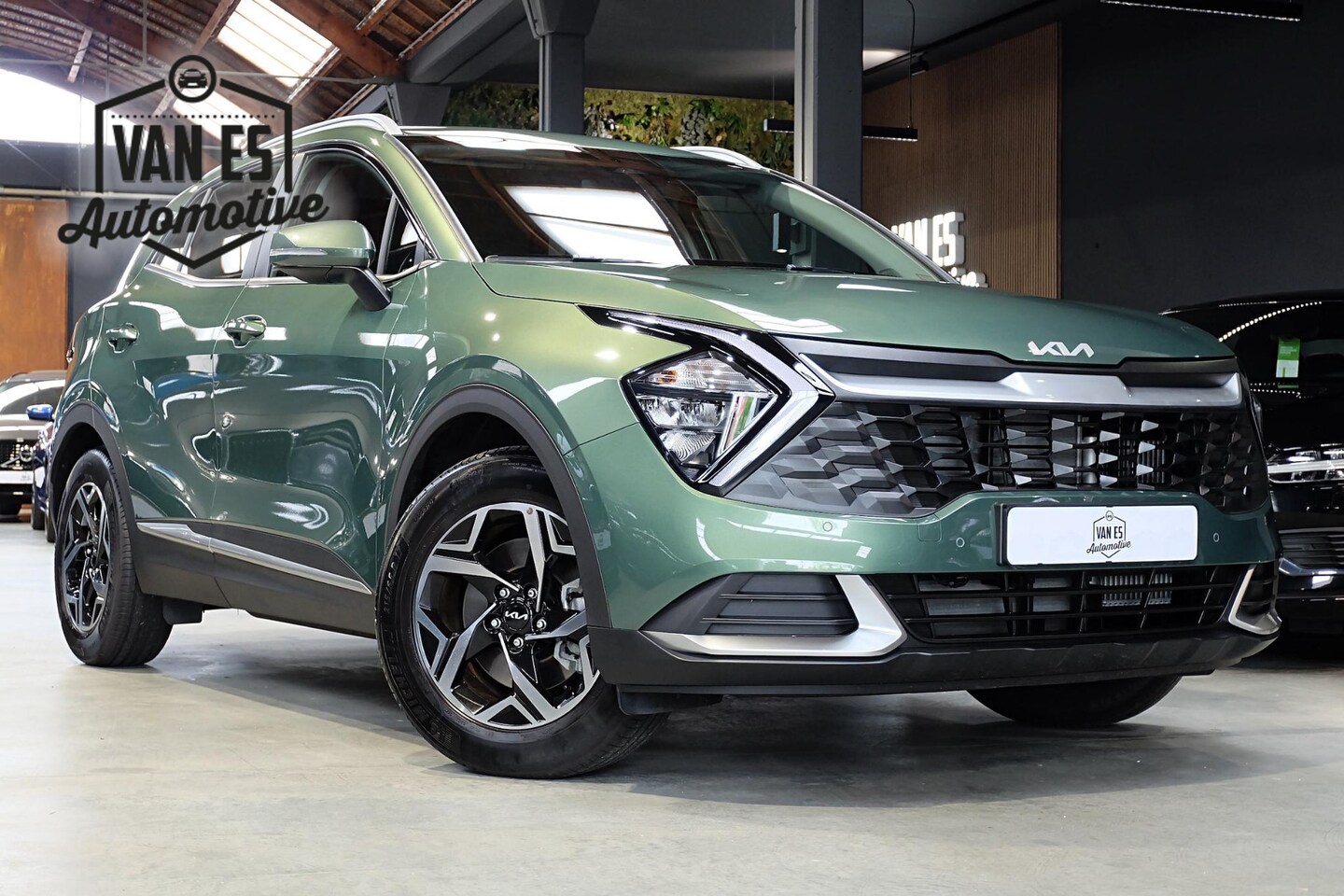 Kia Sportage - 1.6 T-GDi MHEV ComfortLine / Dealeronderhouden / Garantie t/m 05-2029 / Trekhaak - AutoWereld.nl