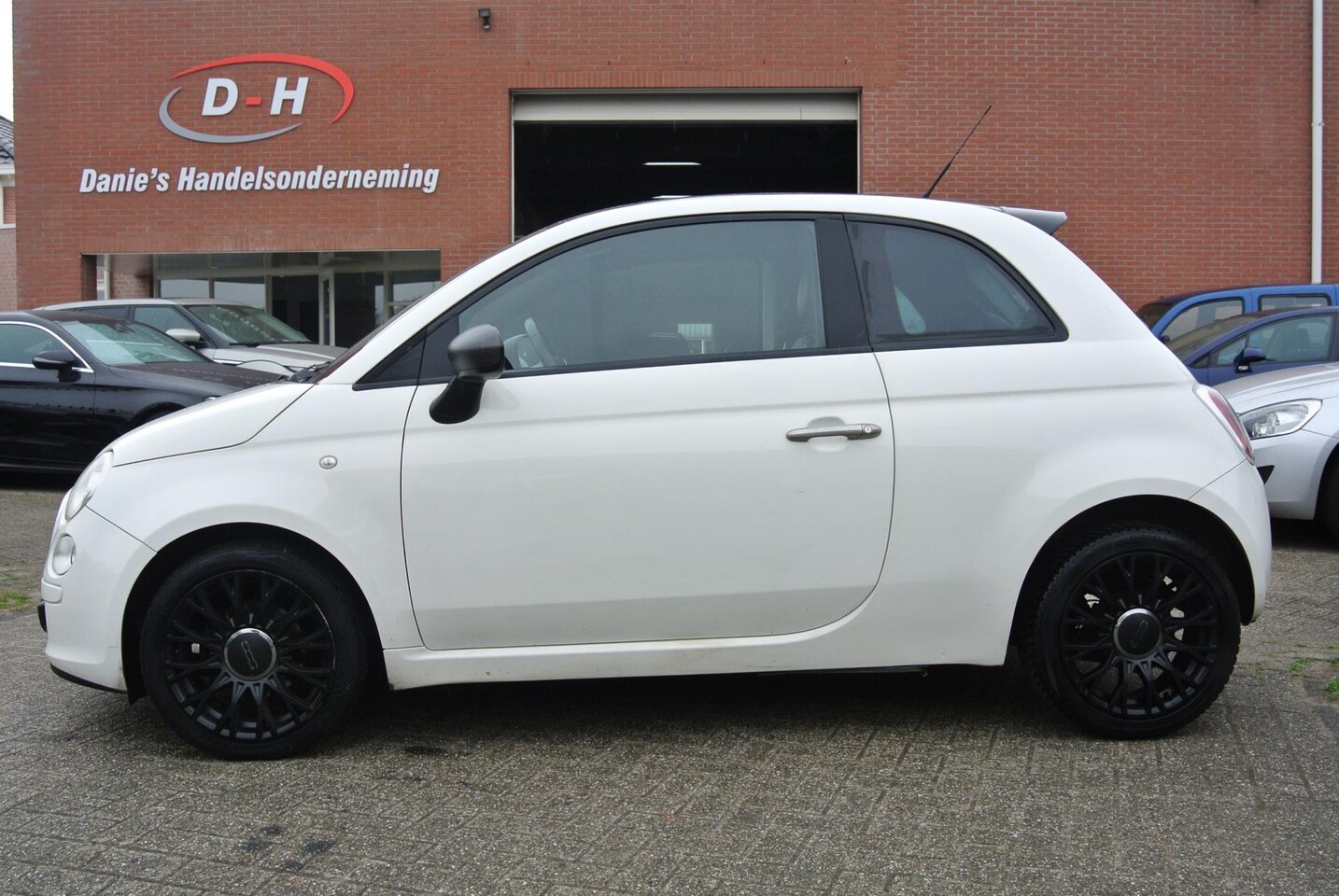 Fiat 500 - 0.9 TwinAir Lounge airco inruil mogelijk - AutoWereld.nl