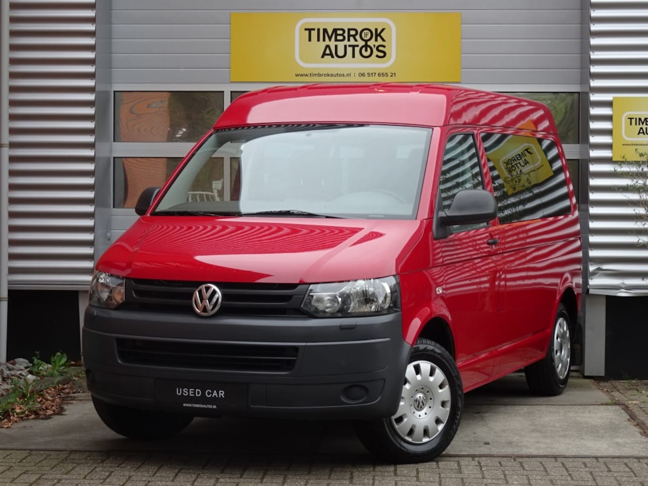 Volkswagen Transporter - T5 2.0 Benzine , Rolstoelbus/ Airco/Cruise/55.000km! - AutoWereld.nl