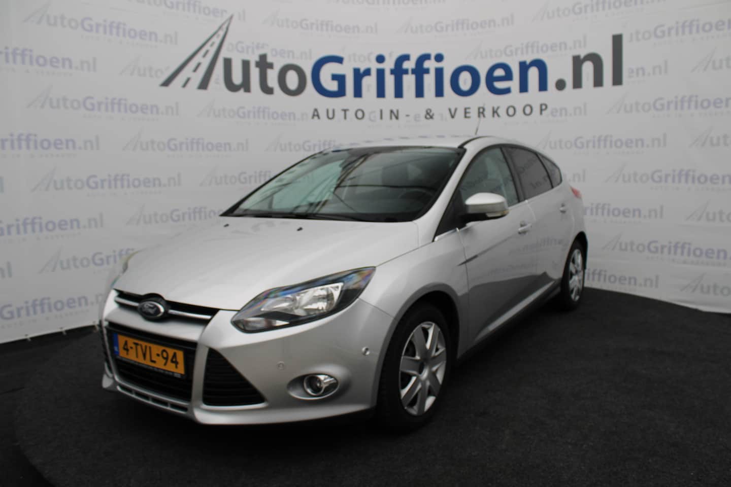 Ford Focus - 1.0 EcoBoost Edition Plus nette 5-deurs met trekhaak - AutoWereld.nl