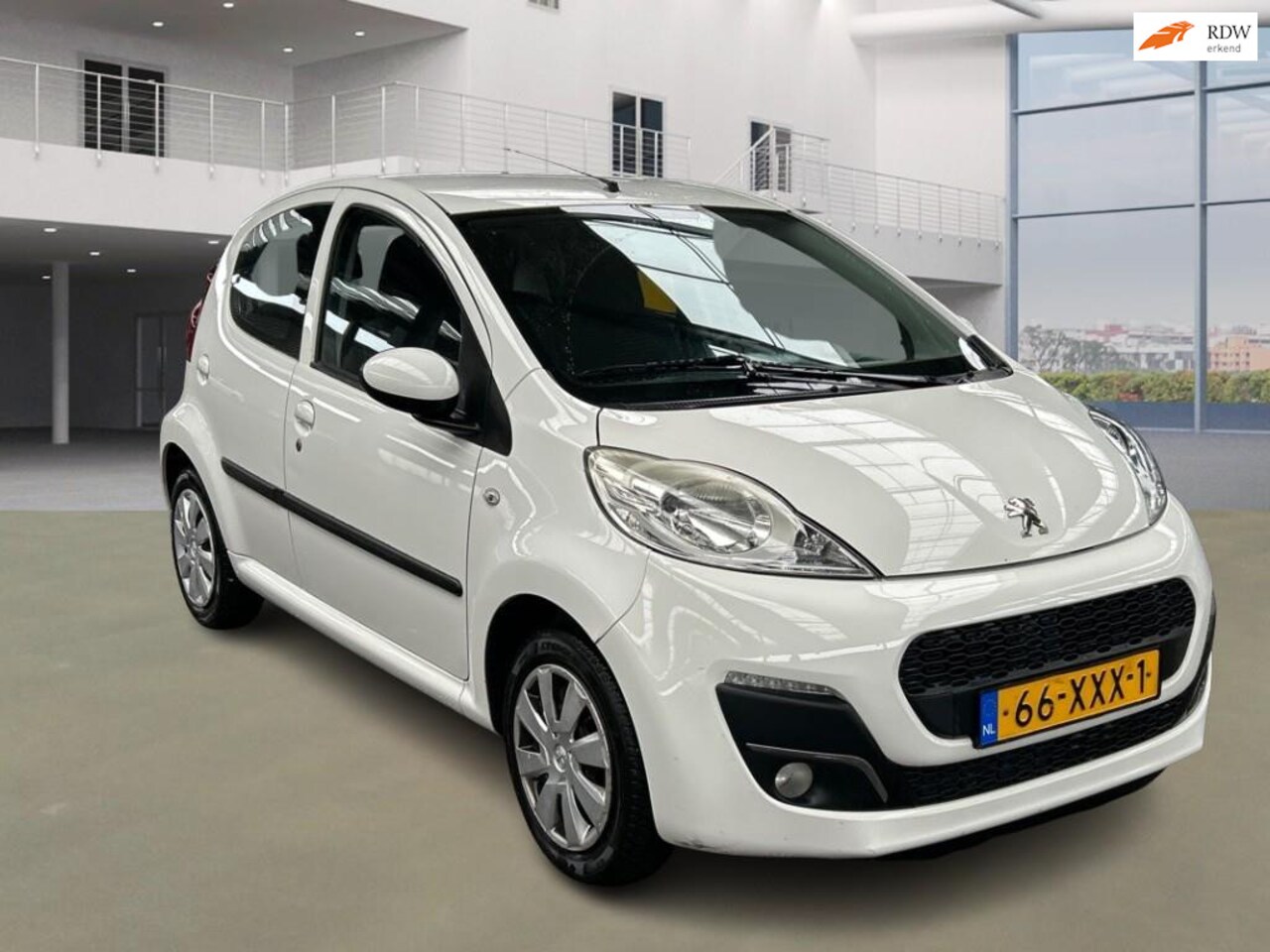 Peugeot 107 - 1.0 Active 5 DEUR AIRCO ELEC.PAKET - AutoWereld.nl