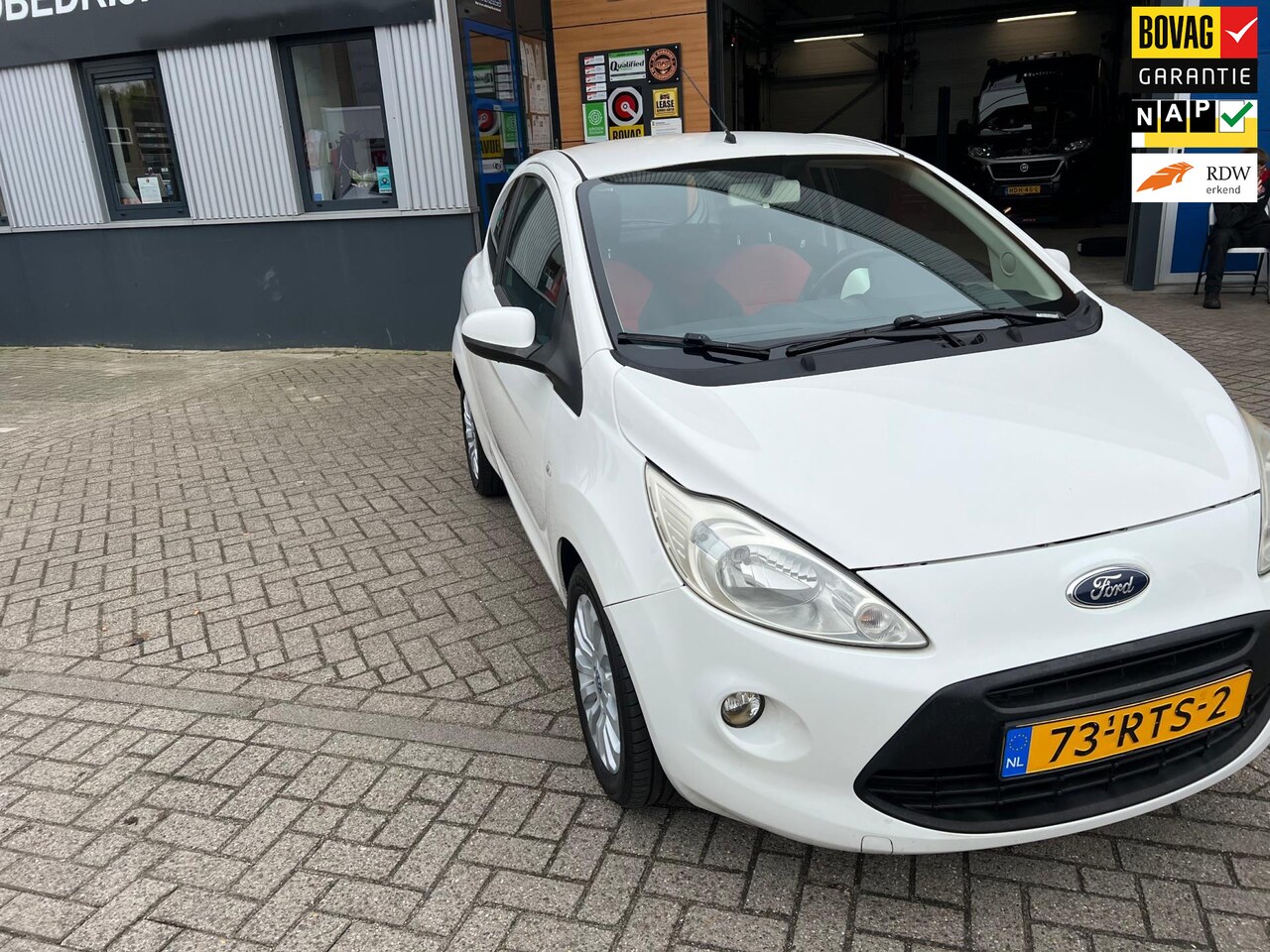 Ford Ka - 1.2 Titanium X start/stop 3 maanden garantie nieuwe apk aflevering beurt compleet gepoetst - AutoWereld.nl