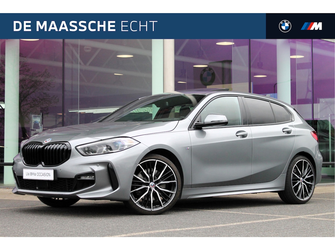 BMW 1-serie - 120i High Executive M Sport Automaat / Panoramadak / Trekhaak / M sportstoelen / Adaptieve - AutoWereld.nl