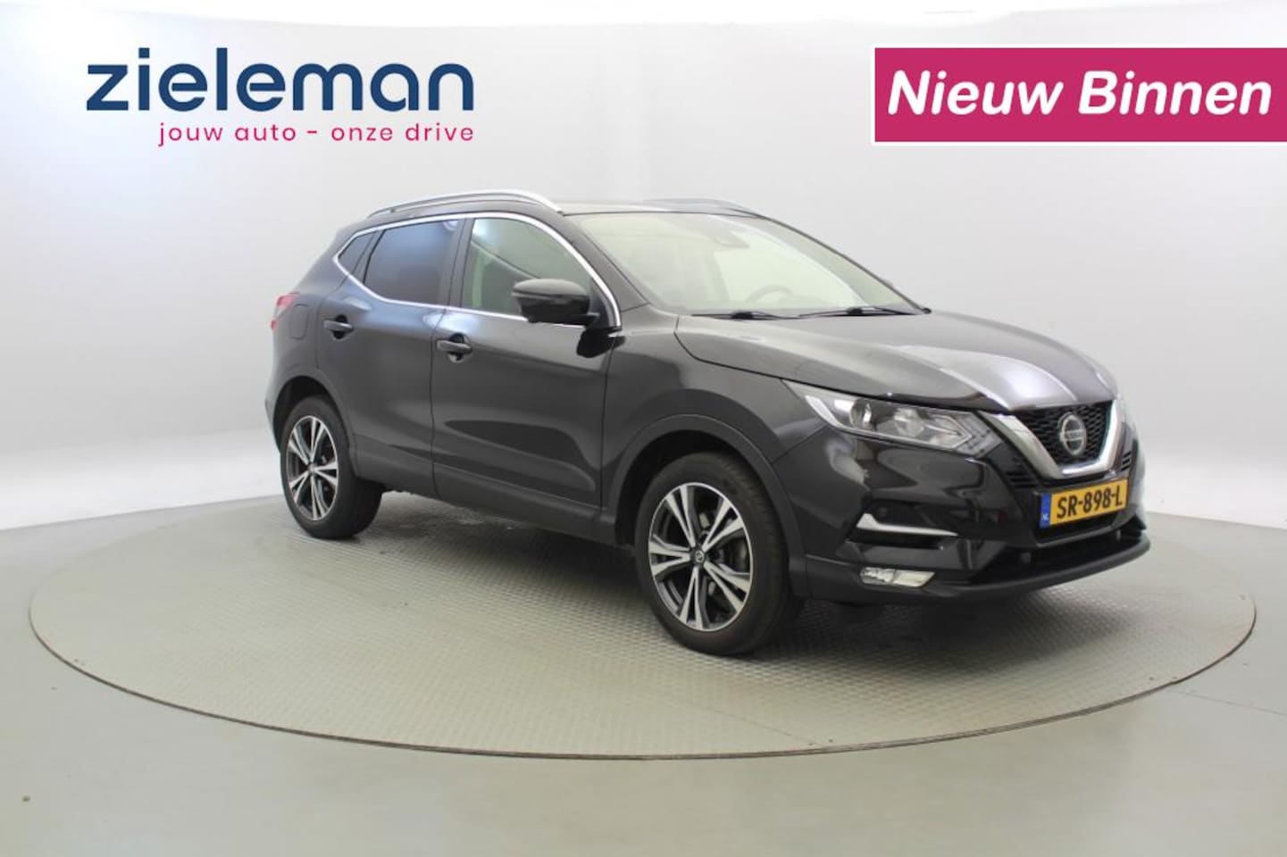 Nissan Qashqai - 1.2 N-Connecta 360 Camera - Navi, Panorama - AutoWereld.nl
