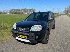 Nissan X-Trail - 2.5 Elegance