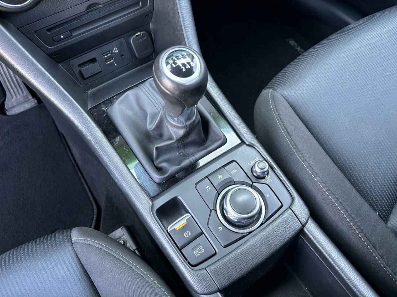 Mazda CX-3 - 2.0 SkyActiv-G 120 Sport Selected Automatische Airco/ Cruise Control/ Stoelverwarming!!