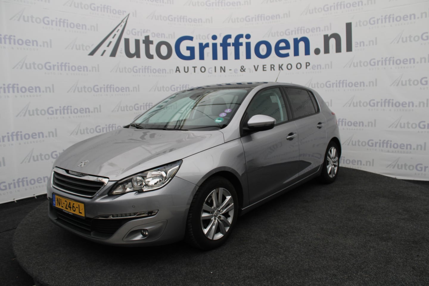 Peugeot 308 - 1.2 PureTech Blue Lion zeer nette 5-deurs - AutoWereld.nl