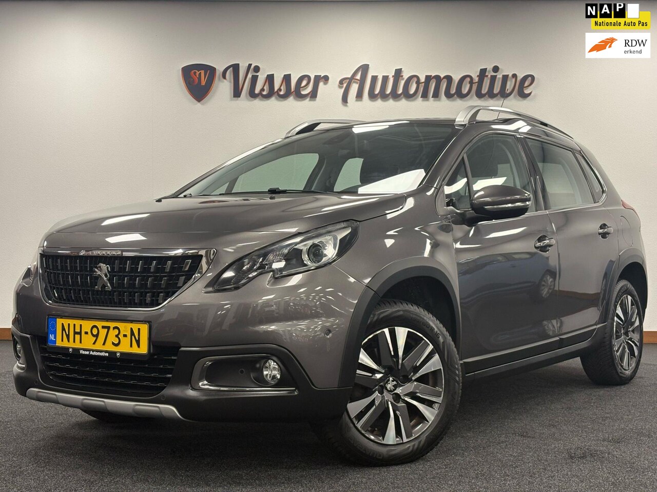 Peugeot 2008 - 1.2 PureTech Allure*Nationale Auto Pas*NAP*Pano*Cruise-Control*Camera*Airco*Led* - AutoWereld.nl
