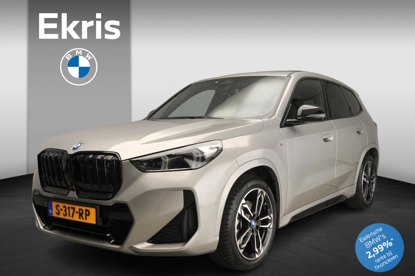 BMW iX1 - xDrive30 | M-Sportpakket | LED | HUD | Schuifdak | Sportstoelen | Stoelverwarming | Keyles - AutoWereld.nl