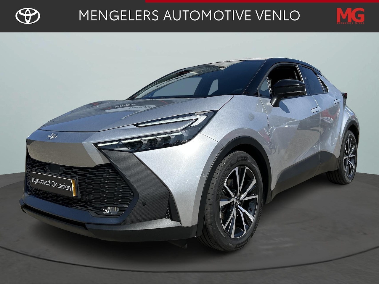 Toyota C-HR - 1.8 Hybrid 140 First Edition Navigatie / Camera / Cruise Control Adaptief / Blind Spot Mon - AutoWereld.nl