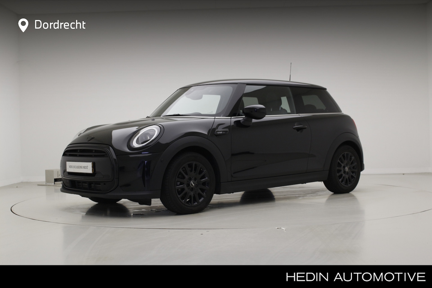 MINI Cooper - 3-deurs Camden Edition | Camera | Stoelverwarming | Privacy Glass | Piano Black Exterior - AutoWereld.nl