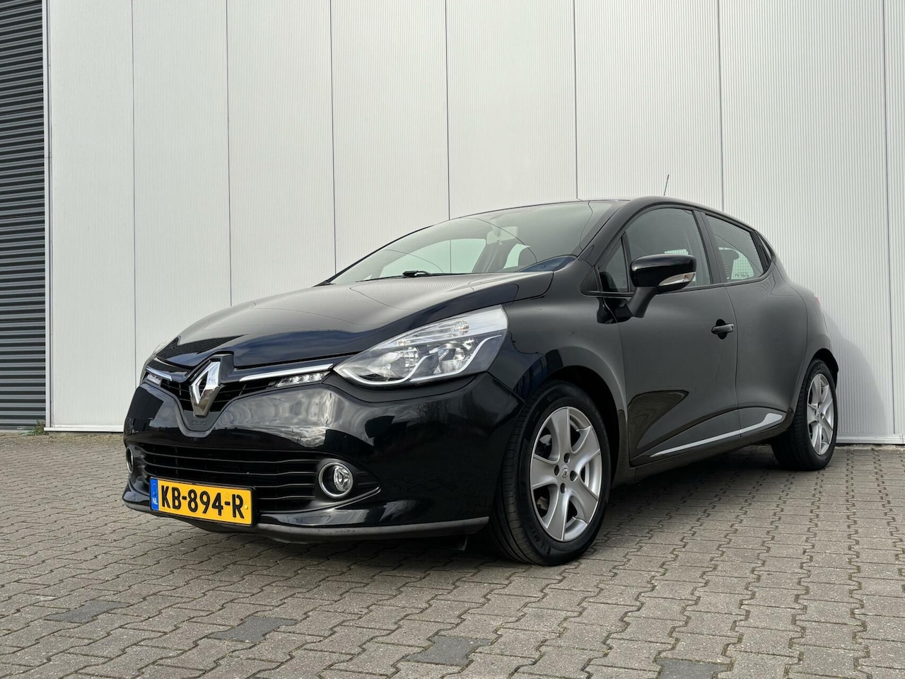 Renault Clio - 0.9 TCe Authentique 0.9 TCe Authentique, Trekhaak, Airco, Cruise! - AutoWereld.nl