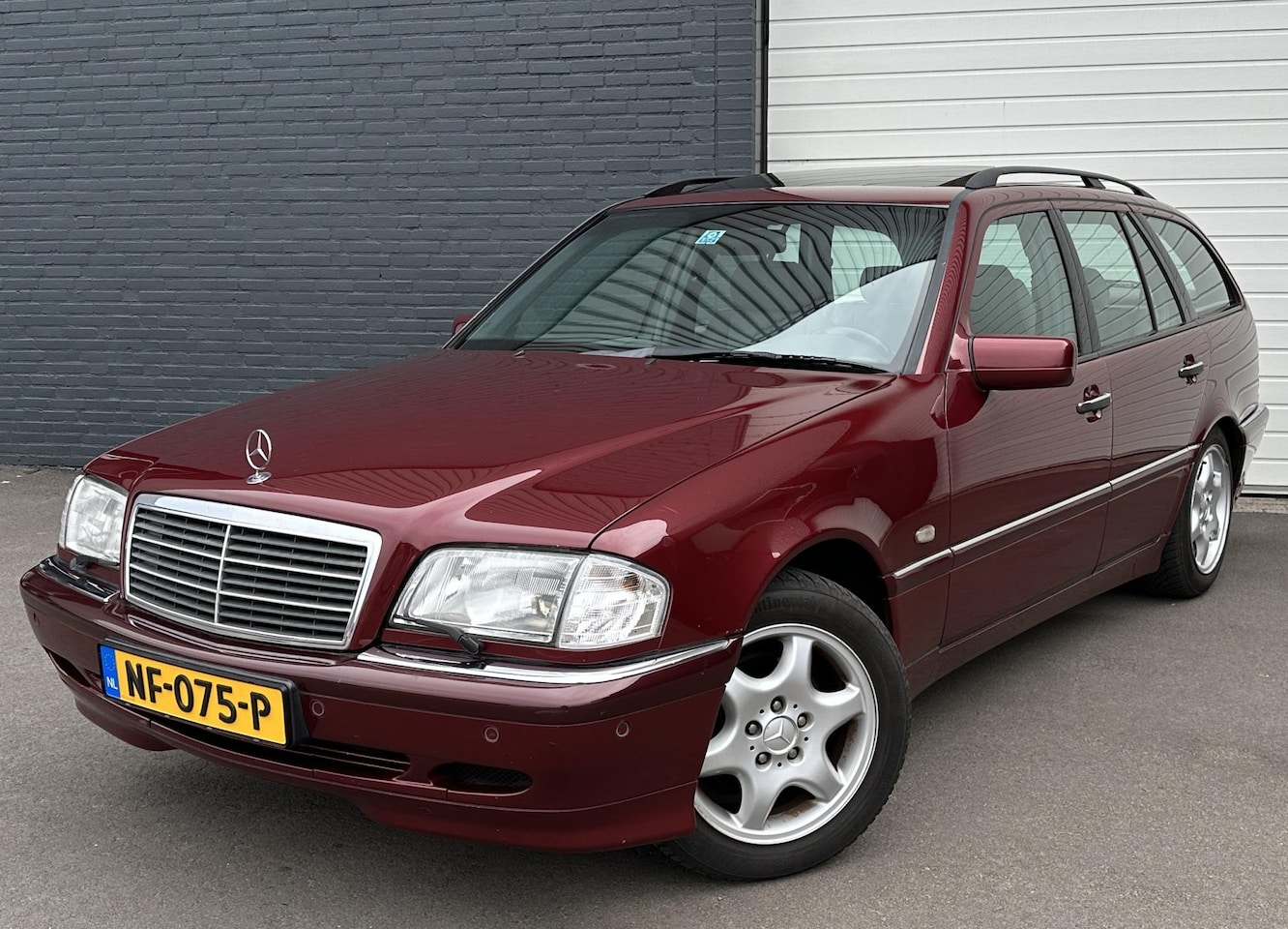 Mercedes-Benz C-klasse Combi - 280 Classic UNIEK! 6CILL/SCHUIFDAK/AUTOMAAT/COMBI - AutoWereld.nl